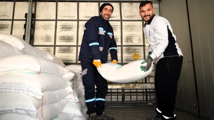 Büyükşehir’den arıcılara yüzde 50 hibeli arı yemi